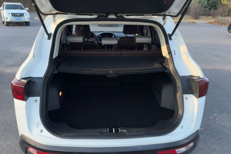 Used HYOSOW S5 2017 1.3T CVT Prestige Edition Trunk