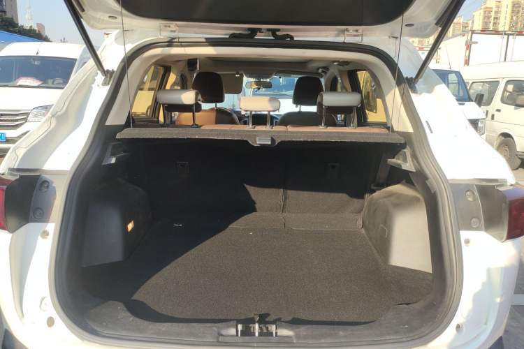 Used HYOSOW S5 2017 1.3T CVT Prestige Edition Trunk