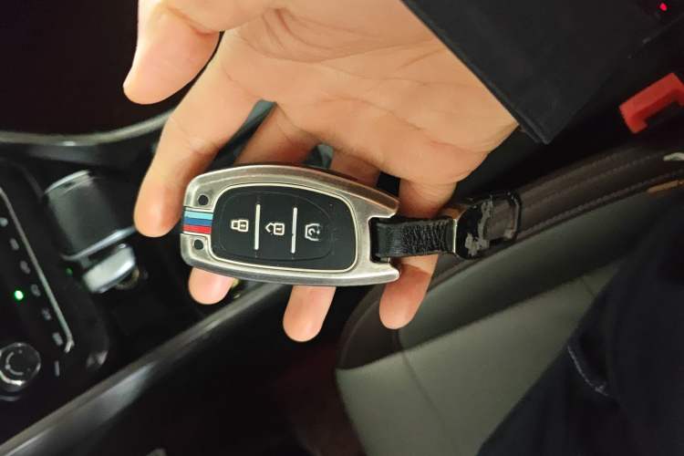 Used HYOSOW S5 2017 1.3T CVT Prestige Edition Vehicle Key