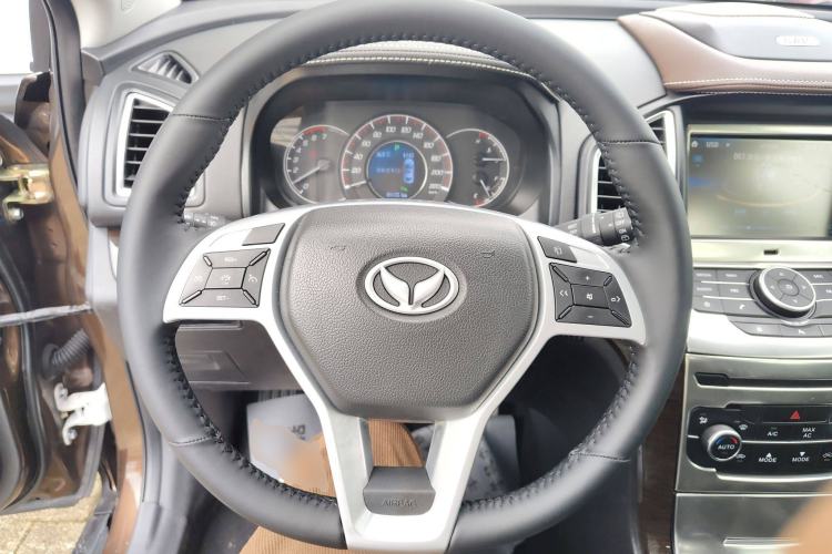 Used HYOSOW S6 2017 1.5T CVT Enjoyment Model Steering Wheel