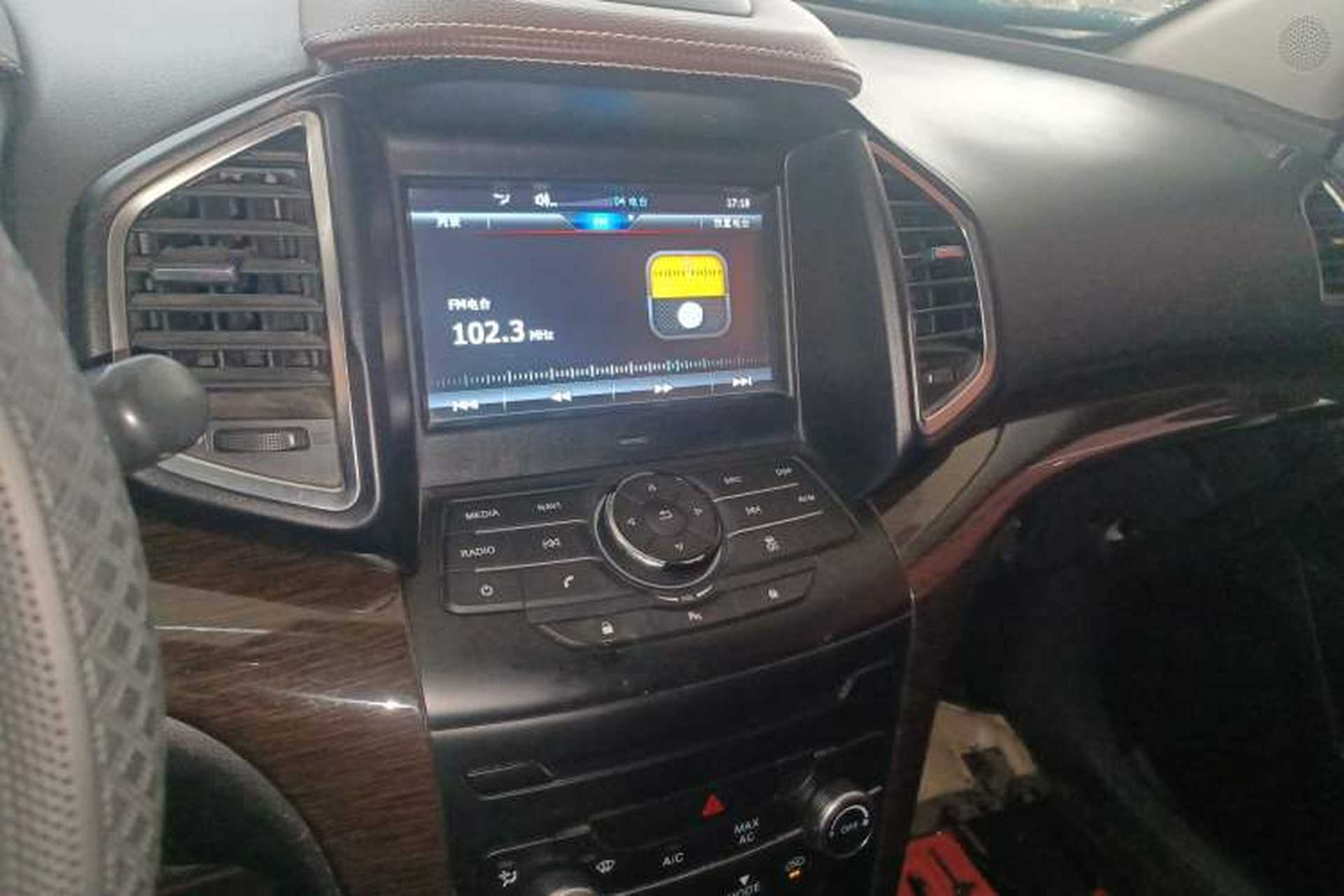 Used HYOSOW S6 2017 1.5T CVT Enjoyment Model Audio And AC Panel