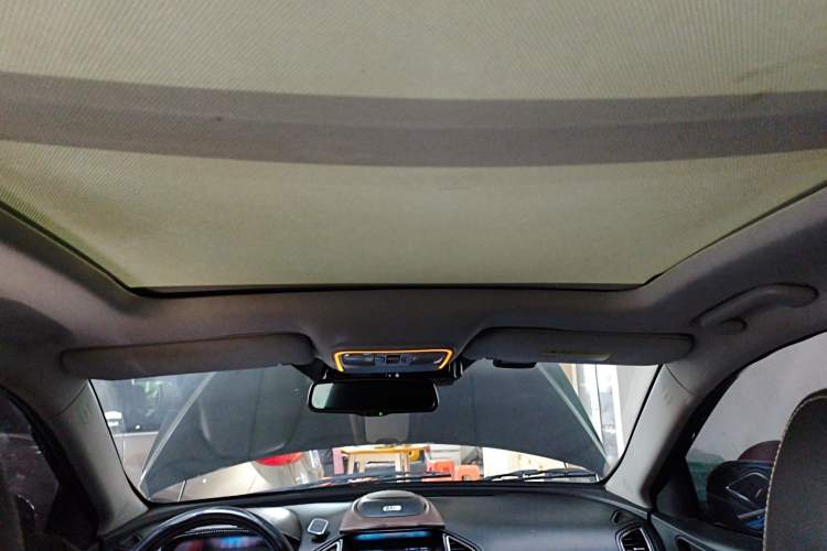 Used HYOSOW S6 2016 1.5T CVT Premium Edition Headliner