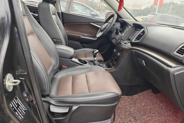 Used HYOSOW S6 2016 1.5T Manual Smart Edition Interior 8