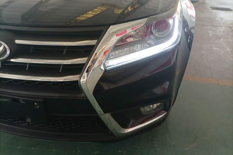 Used HYOSOW S6 2016 1.5T Manual Fashion Model Left Front Headlight