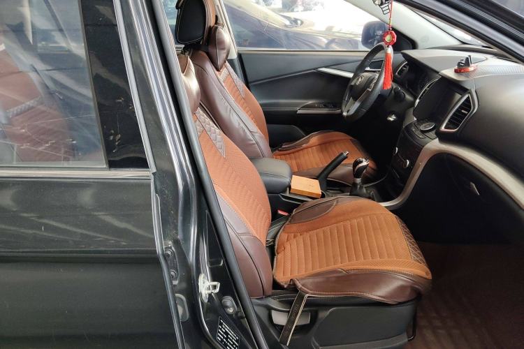 Used HYOSOW S6 2016 1.5T Manual Fashion Model Right Front Seat