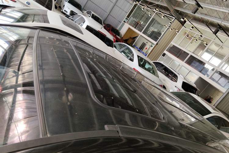 Used HYOSOW S6 2016 1.5T Manual Fashion Model Roof