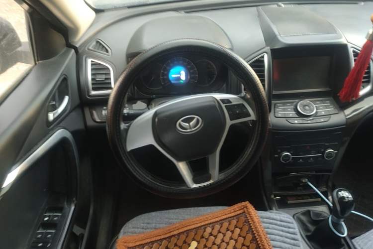 Used HYOSOW S6 2016 1.5T Manual Leading Model Steering Wheel