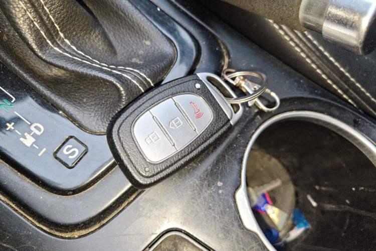 Used HYOSOW S6 2016 1.5T CVT Premium Edition Vehicle Key