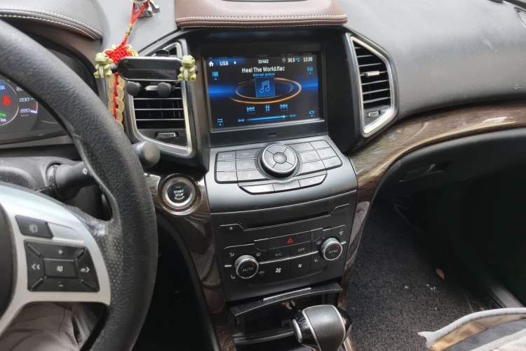Used HYOSOW S6 2016 1.5T CVT Premium Edition Audio And AC Panel