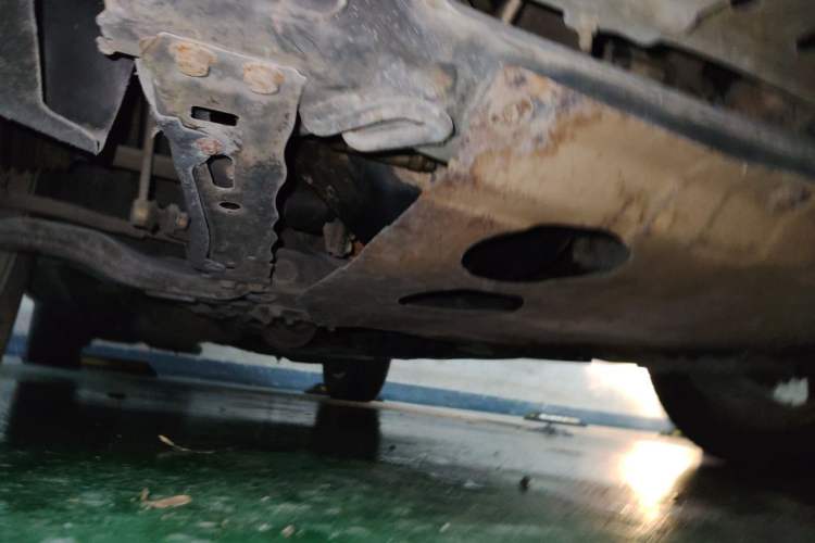 Used HYOSOW S6 2016 1.5T Manual Leading Model Chassis Front Right