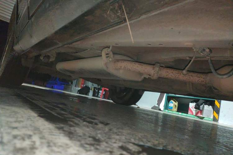 Used HYOSOW S6 2016 1.5T Manual Leading Model Chassis Front Right