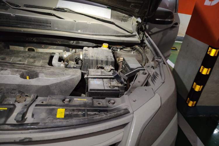 Used HYOSOW S6 2016 1.5T Manual Leading Model Engine Bay Left