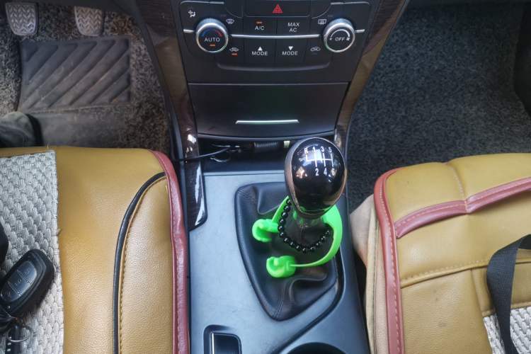 Used HYOSOW S6 2016 1.5T Manual Leading Model Gear Lever