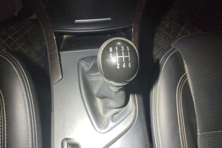 Used HYOSOW S6 2016 1.5T Manual Leading Model Gear Lever