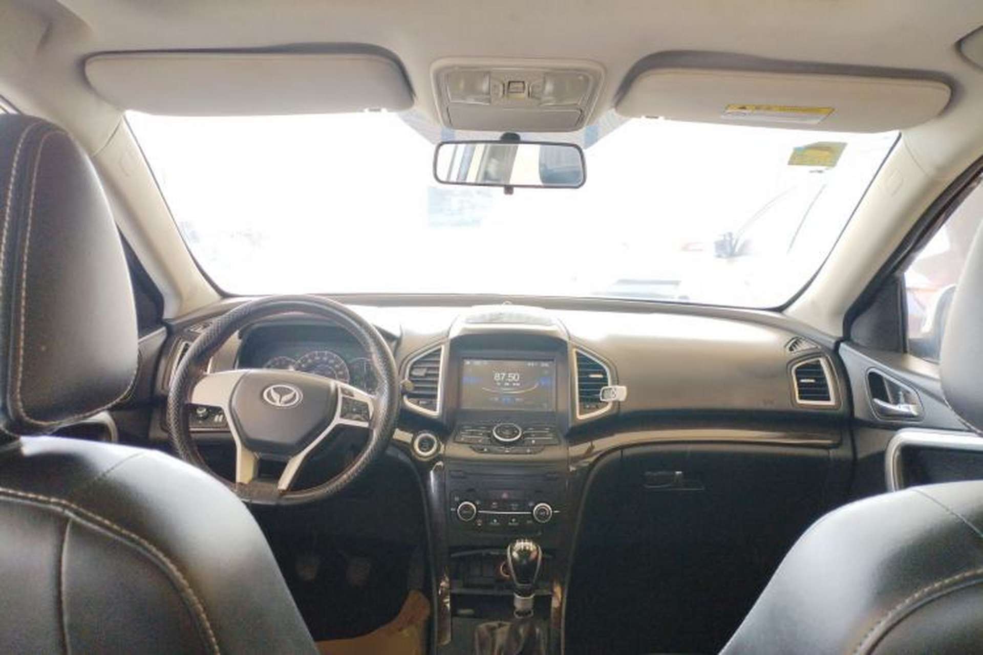 Used HYOSOW S6 2016 1.5T Manual Leading Model Interior 2