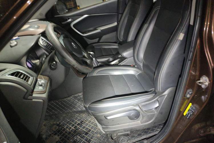 Used HYOSOW S6 2016 1.5T Manual Leading Model Left Front Seat