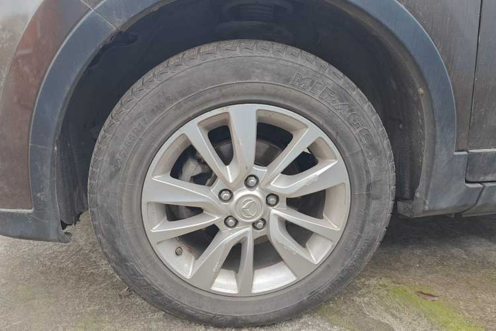 Used HYOSOW S6 2016 1.5T CVT Enjoyment Model Left Front Wheel Hub