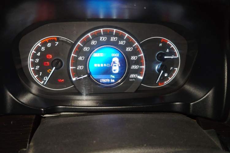 Used HYOSOW S6 2016 1.5T Manual Leading Model Odometer Close Up
