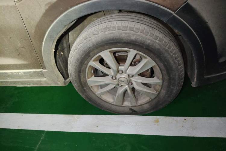 Used HYOSOW S6 2016 1.5T Manual Leading Model Right Front Wheel Hub