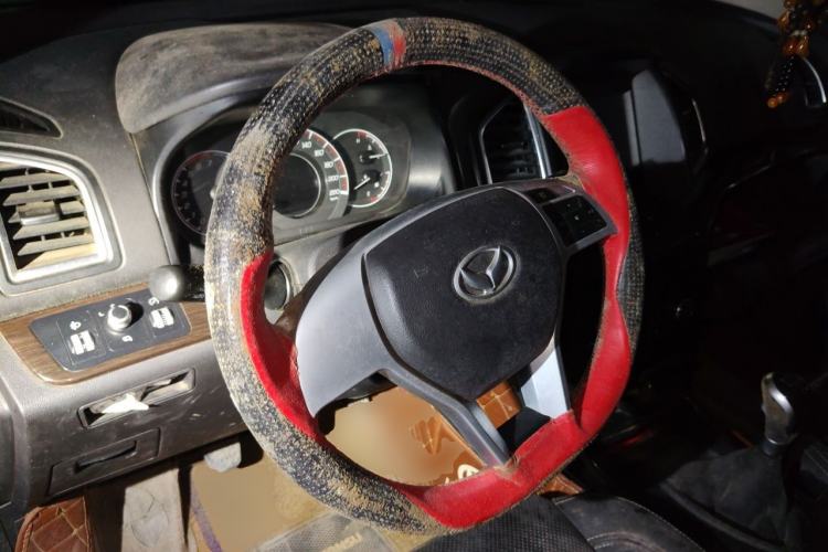 Used HYOSOW S6 2016 1.5T Manual Leading Model Steering Wheel