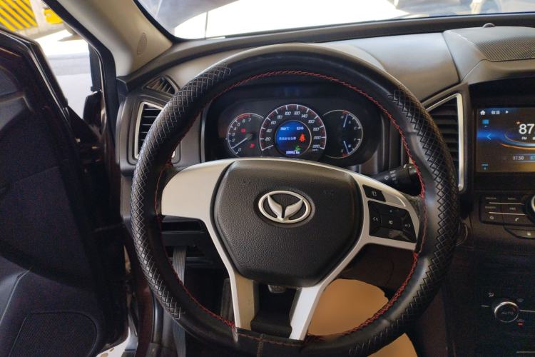 Used HYOSOW S6 2016 1.5T Manual Leading Model Steering Wheel