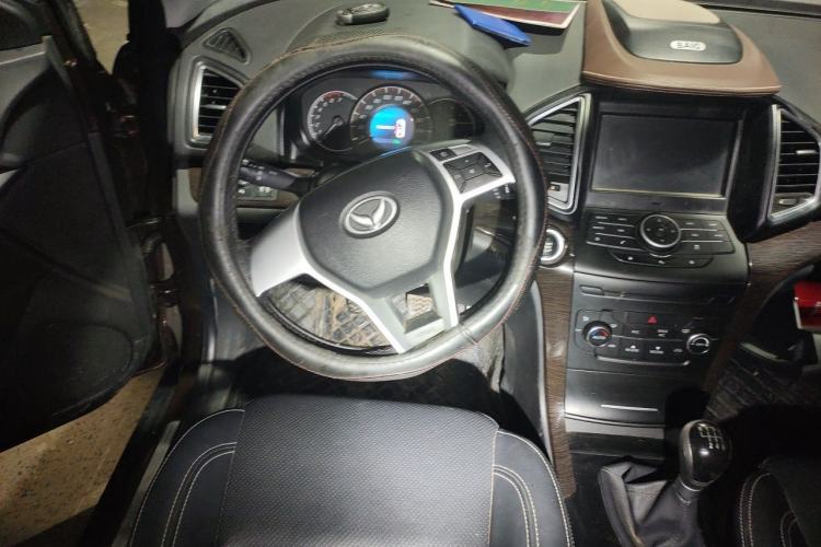 Used HYOSOW S6 2016 1.5T Manual Leading Model Steering Wheel