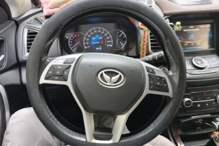 Used HYOSOW S6 2016 1.5T CVT Premium Edition Steering Wheel
