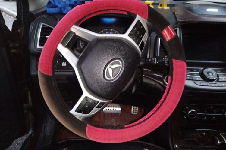 Used HYOSOW S6 2016 1.5T CVT Enjoyment Model Steering Wheel