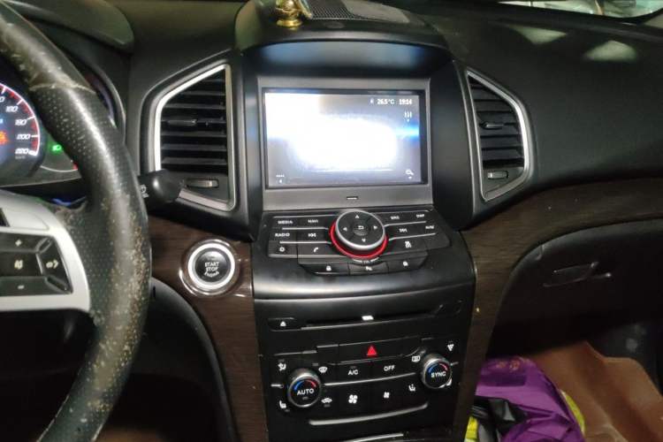 Used HYOSOW S6 2016 1.5T Manual Smart Edition Audio And AC Panel