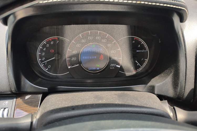 Used HYOSOW S6 2016 1.5T CVT Premium Edition Odometer Close Up