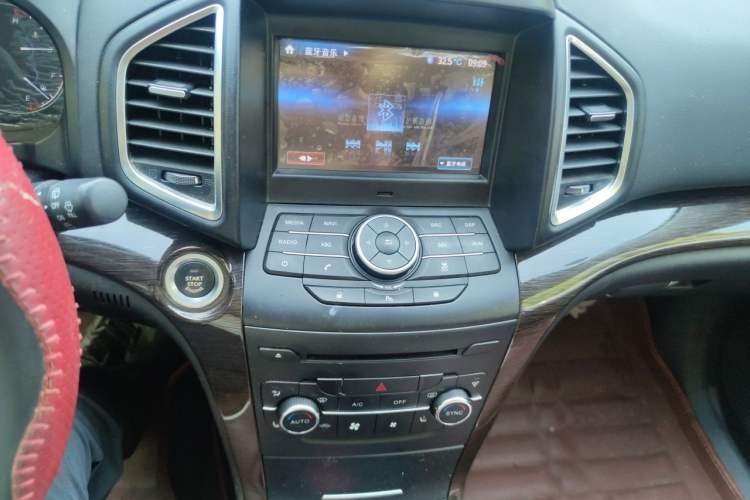 Used HYOSOW S6 2016 1.5T Manual Smart Edition Audio And AC Panel