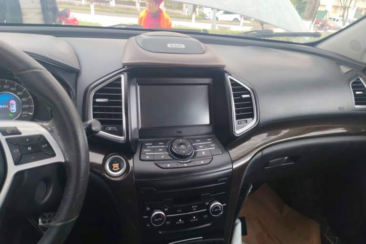 Used HYOSOW S6 2016 1.5T CVT Enjoyment Model Audio And AC Panel