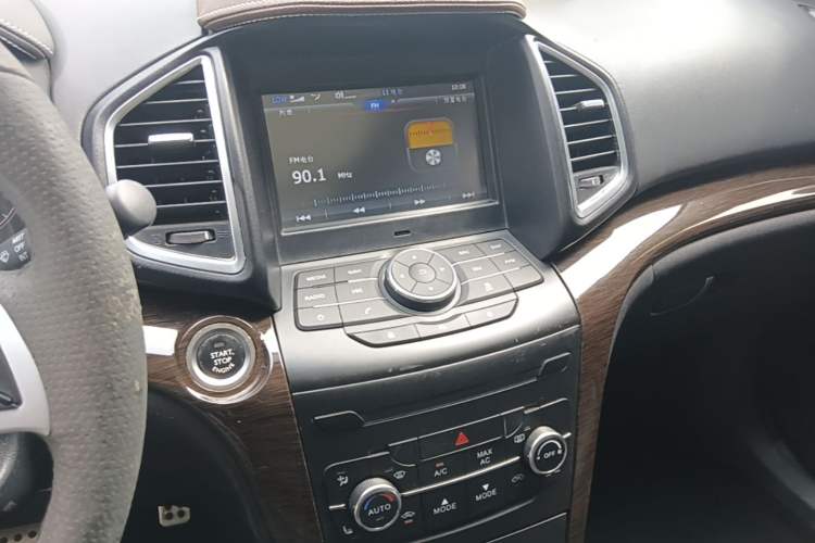 Used HYOSOW S6 2016 1.5T CVT Enjoyment Model Audio And AC Panel
