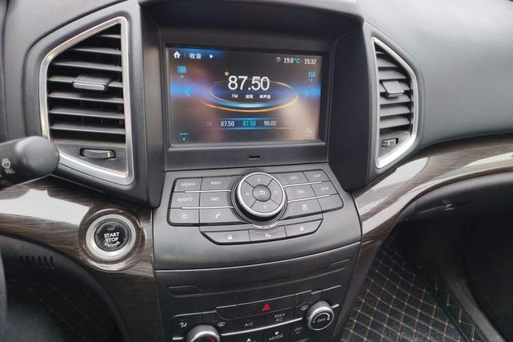 Used HYOSOW S6 2016 1.5T Manual Leading Model Audio And AC Panel