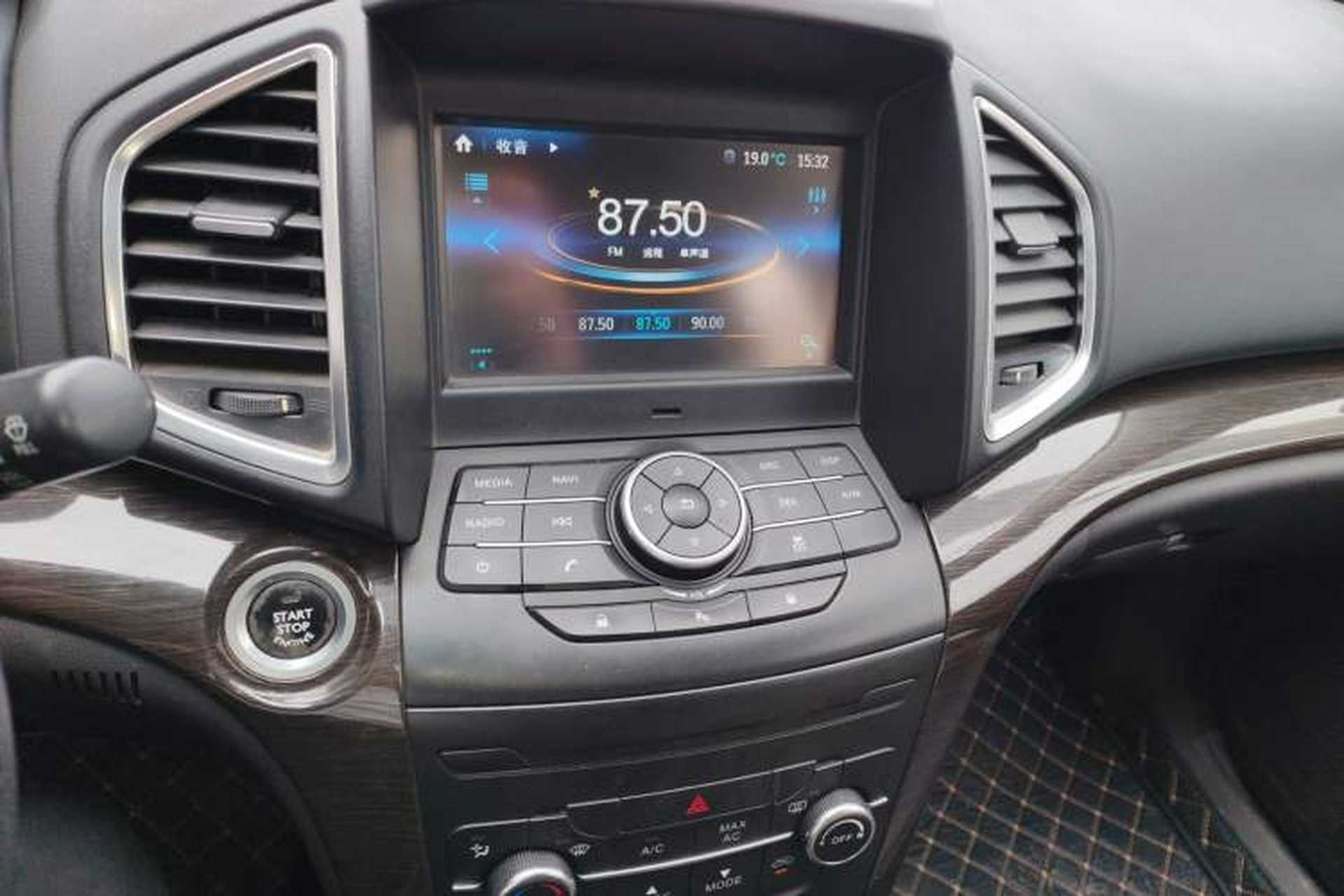 Used HYOSOW S6 2016 1.5T Manual Leading Model Audio And AC Panel