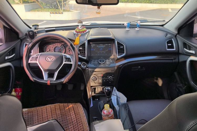 Used HYOSOW S6 2016 1.5T Manual Smart Edition Center Console