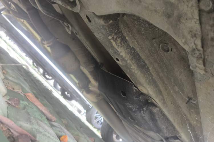 Used HYOSOW S6 2016 1.5T Manual Leading Model Chassis Front Left