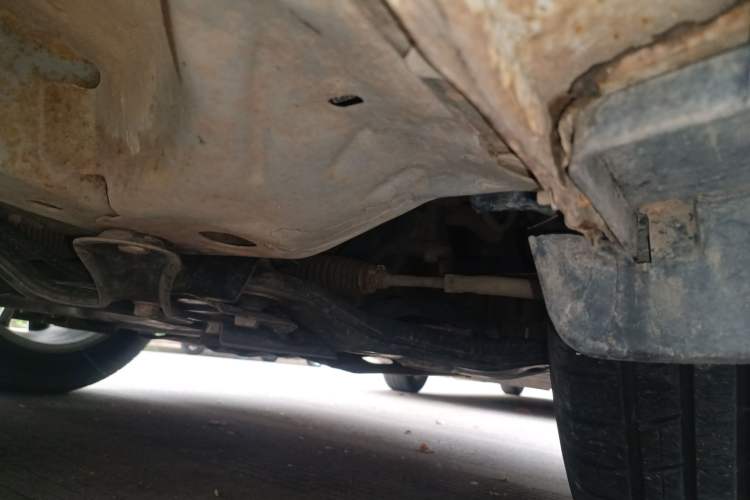 Used HYOSOW S6 2016 1.5T Manual Fashion Model Chassis Front Right
