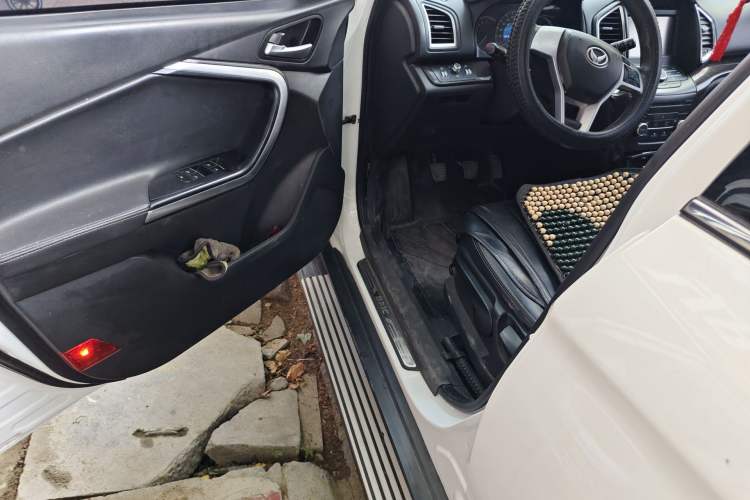Used HYOSOW S6 2016 1.5T Manual Leading Model Driver Seat