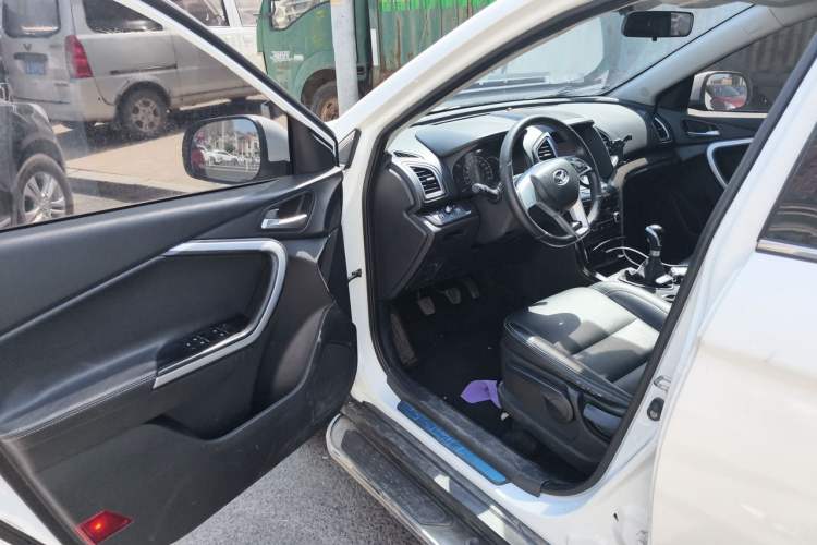 Used HYOSOW S6 2016 1.5T Manual Leading Model Driver Seat