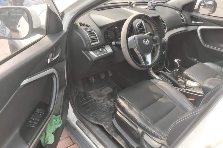 Used HYOSOW S6 2016 1.5T Manual Fashion Model Driver Seat