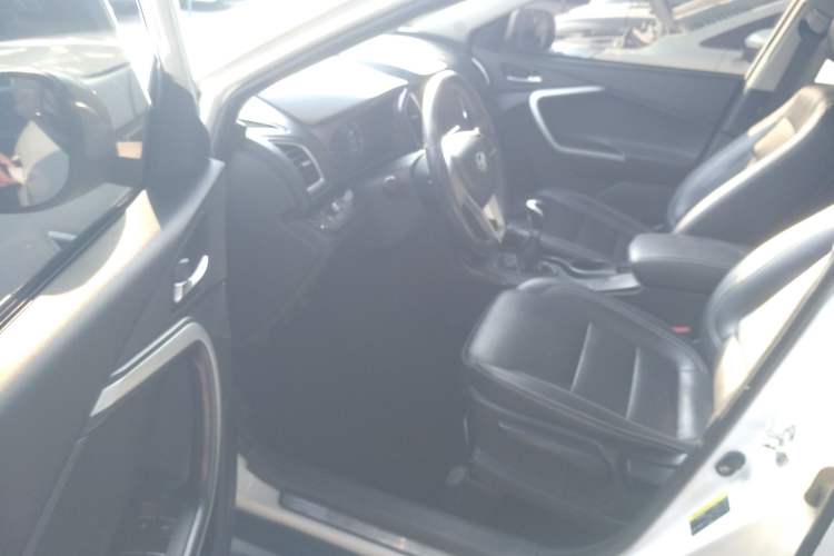 Used HYOSOW S6 2016 1.5T Manual Leading Model Driver Seat