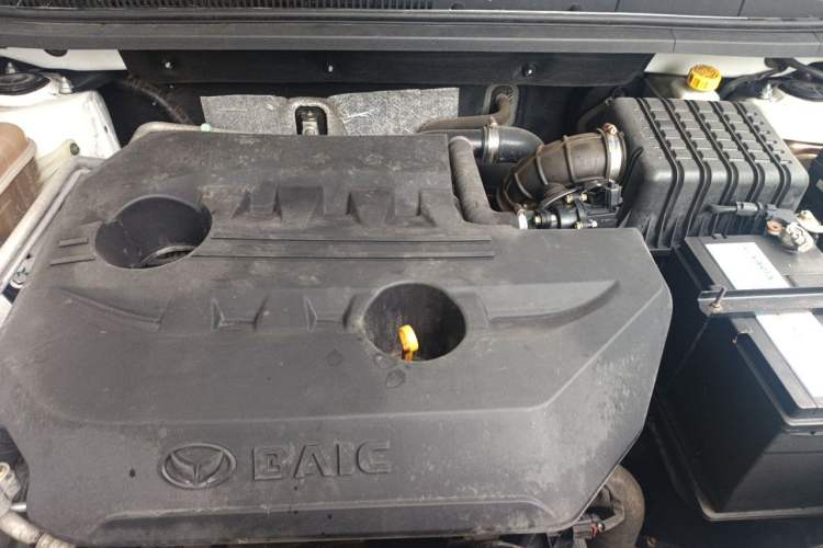 Used HYOSOW S6 2016 1.5T Manual Fashion Model Engine Bay