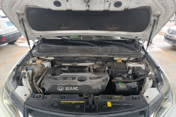 Used HYOSOW S6 2016 1.5T Manual Fashion Model Engine Bay