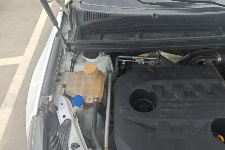 Used HYOSOW S6 2016 1.5T CVT Enjoyment Model Engine Bay Right