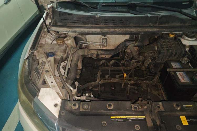 Used HYOSOW S6 2016 1.5T Manual Fashion Model Engine Bay Right