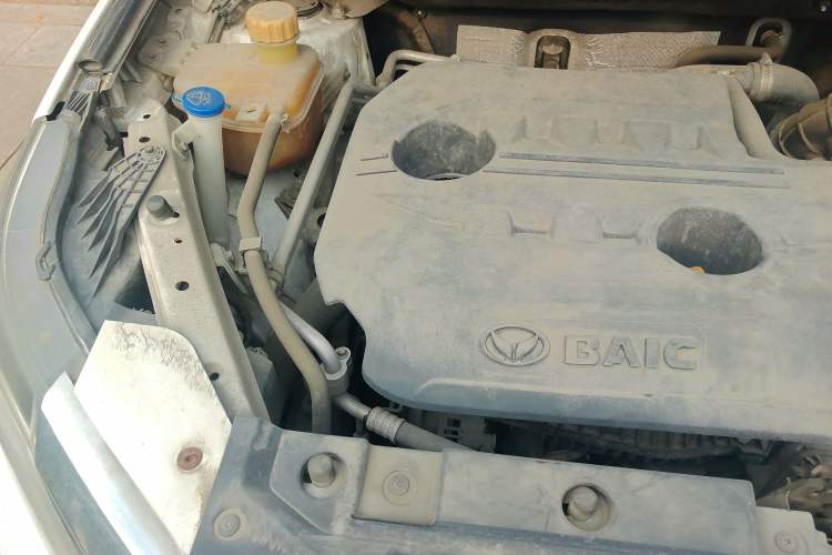 Used HYOSOW S6 2016 1.5T Manual Smart Edition Engine Bay Right