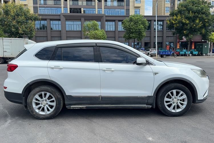Used HYOSOW S6 2016 1.5T Manual Fashion Model Exterior 2