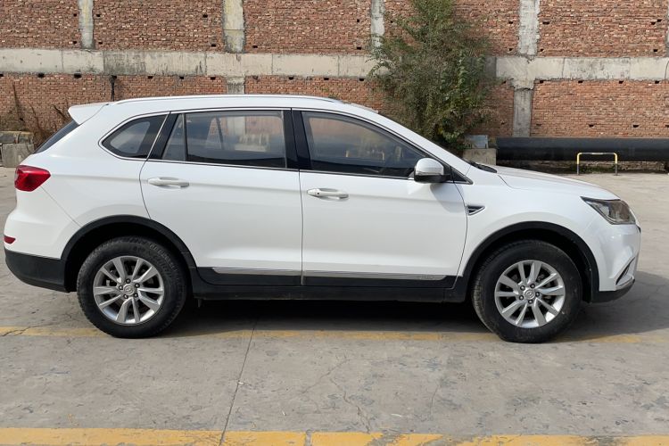 Used HYOSOW S6 2016 1.5T Manual Leading Model Exterior 2