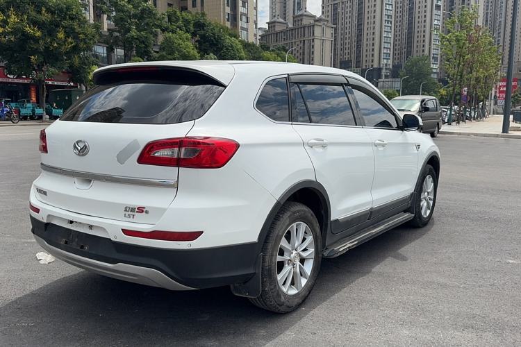 Used HYOSOW S6 2016 1.5T Manual Fashion Model Exterior 3